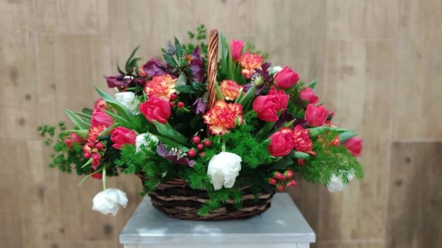 Un domingo sin flores no es domingo! 
#flowers #flores #floristeriamalaga #floristeria